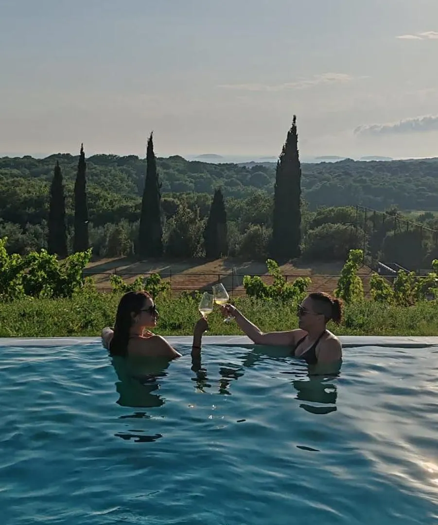 Collis Winery - Family & Friends - Mobilhome Rovinj